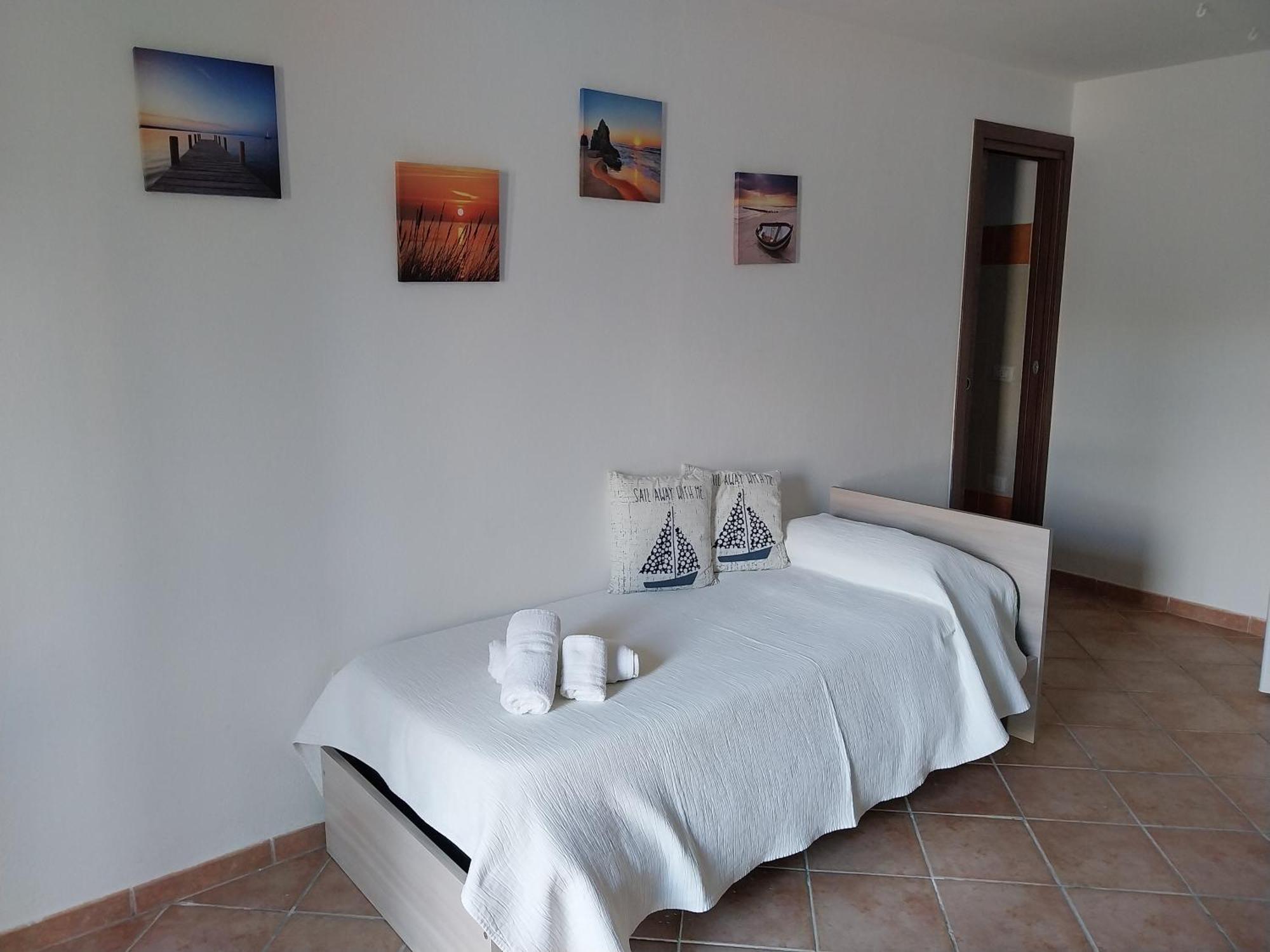 Bed and Breakfast Mivida "Le Stanze Di Ada" Сан-Теодоро Экстерьер фото